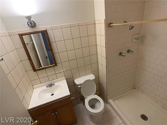4th image of 4642 Scott Ave