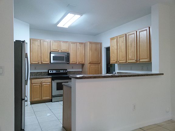 3rd image of 6966 NW 116th Ct