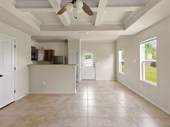 3rd image of 6615 Arancione Ave #103