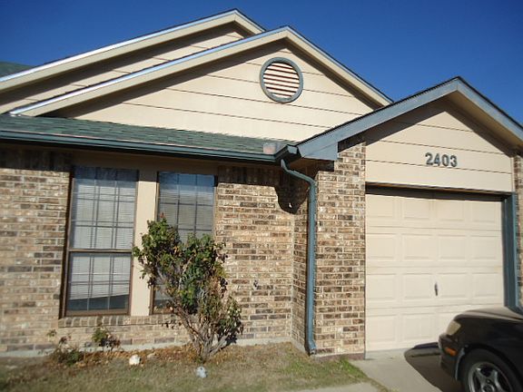 2nd image of 2403 Hemlock Dr