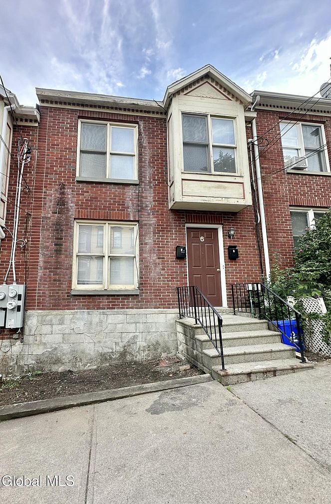 1st image of 6 Myrtle Avenue