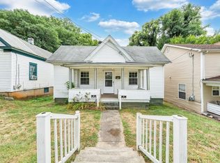 712 Harrison Ave NW, Roanoke, VA 24016