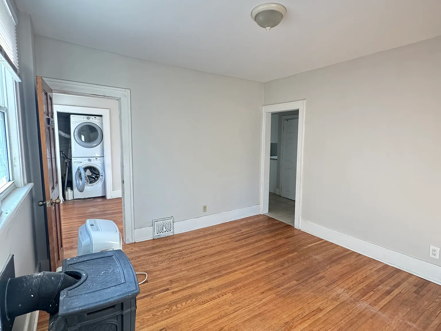 2 bed, $1,350 — Photo 4