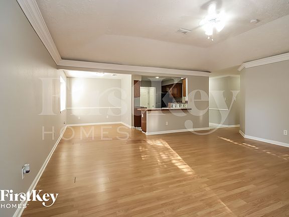 4th image of 1830 Oakwell Ln