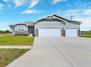 8397 Zacs Ct, Manhattan, KS 66502