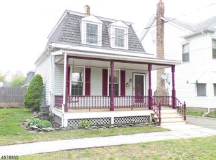 309 3rd St, Belvidere, NJ 07823