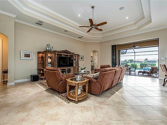 2nd image of 12444 Wisteria Dr