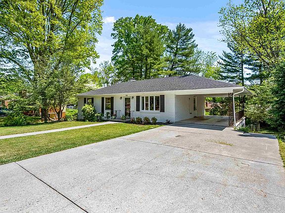 3rd image of 901 McBryde Dr