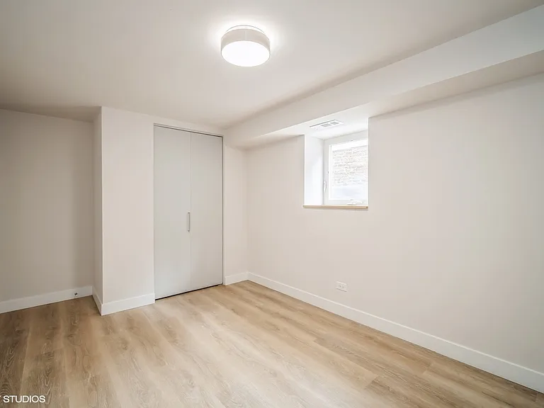 841 N Mozart St #GF — Photo 3