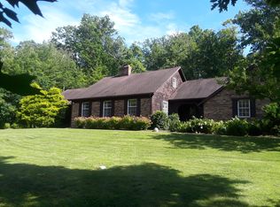 10192 Pinecrest Rd, Painesville, OH 44077