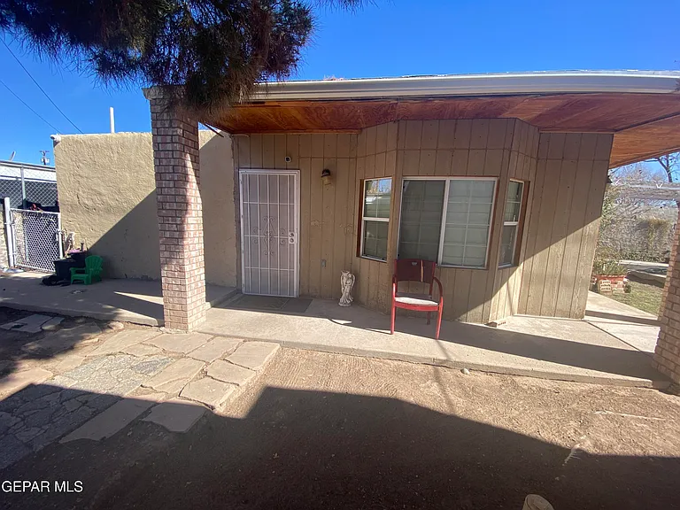 130 Buena Vista St #4 — Photo 1