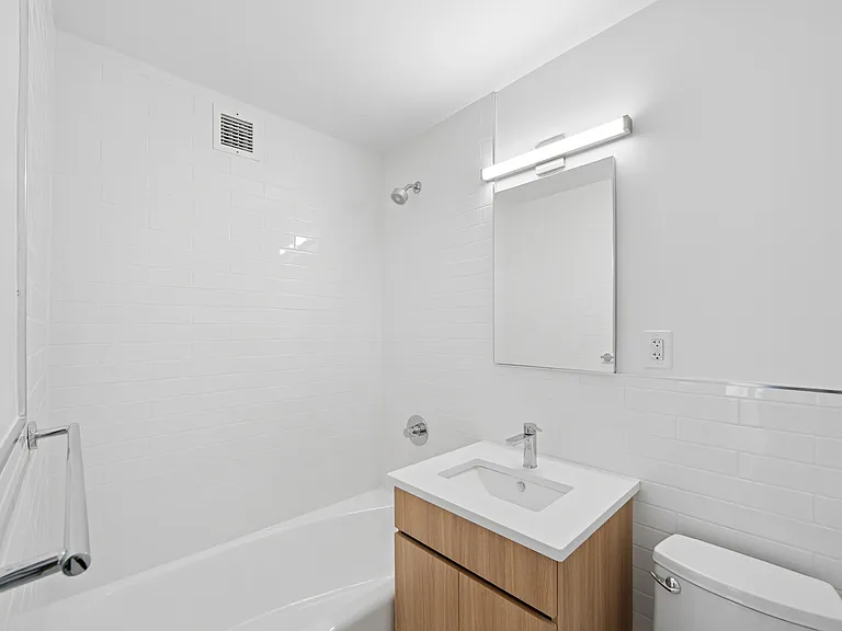 501 E 87th St #11C — Photo 11