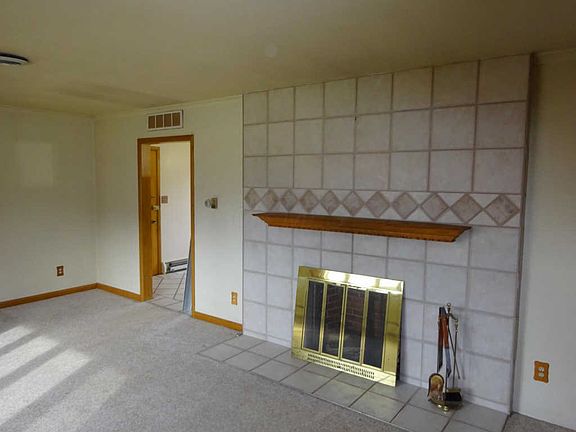 5th image of 3166 Lotz Dr