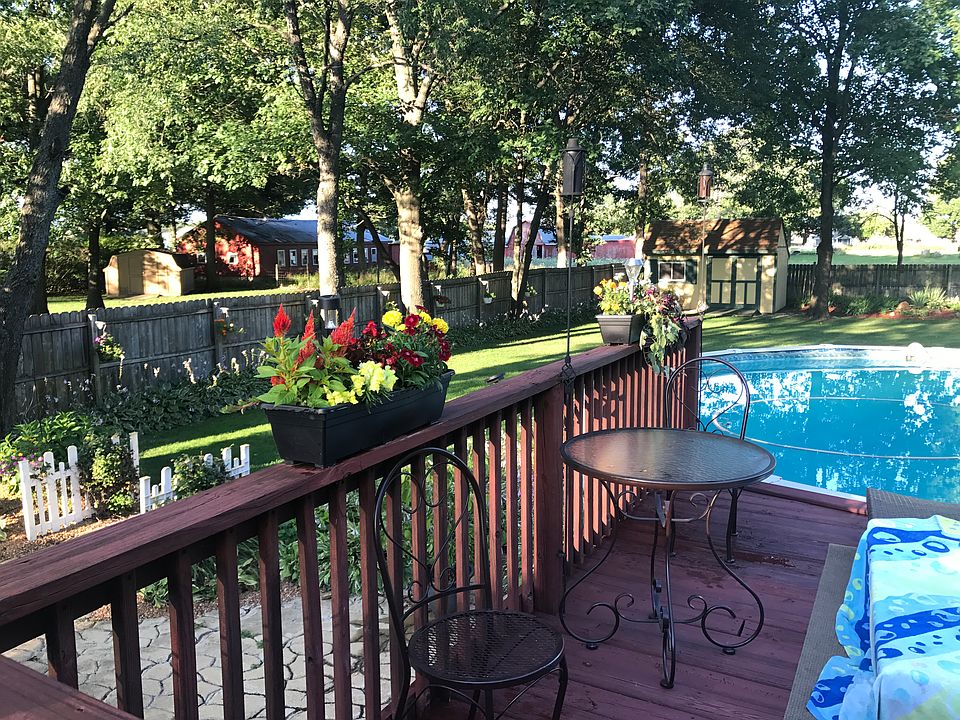 1st image of 12933 Wildwood Dr