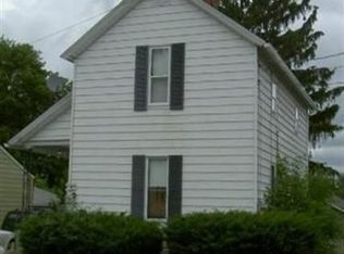 5 29th St SW, Barberton, OH 44203