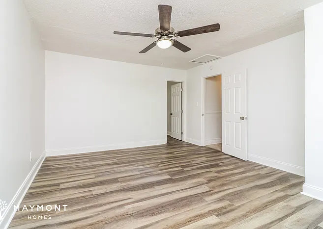 980 Hitchcock Rd — Photo 13