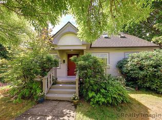 4106 SE Lincoln St, Portland, OR