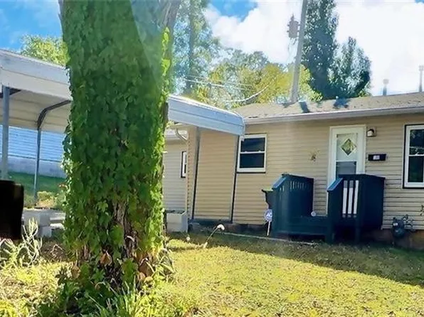 106 N High St E, El Dorado Springs, MO 64744