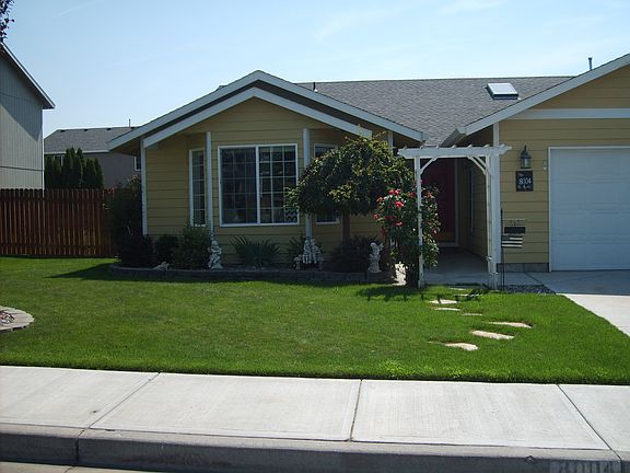 2nd image of 8004 Saturna Dr