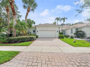 2518 Bay Pointe Ct, Weston, FL 33327
