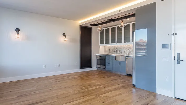 Rented by Nooklyn NYC LLC | media 25