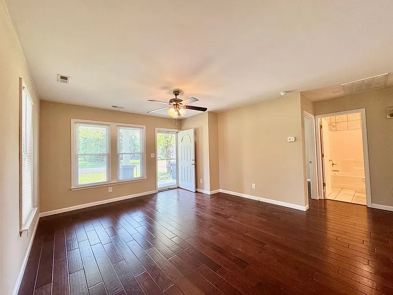 519 Walnut St — Photo 3