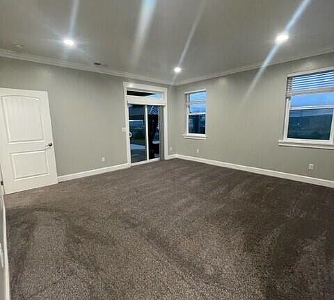 5th image of 236 Skyridge Dr
