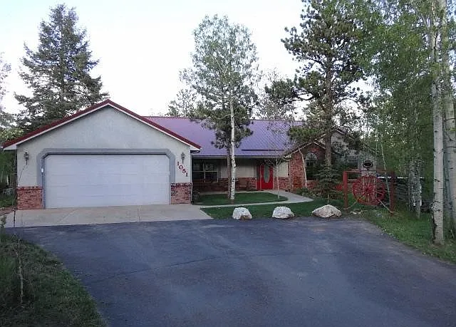1051 Wagon Pl #2 — Photo 9