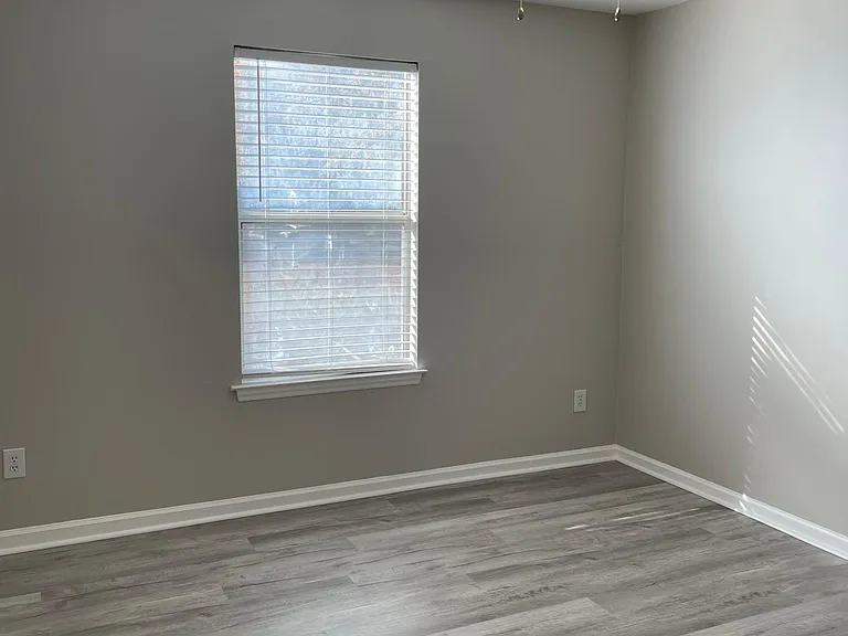 404 Huntington Park Dr #404 — Photo 4
