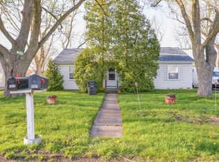 1016 W 38th Pl, Hobart, IN