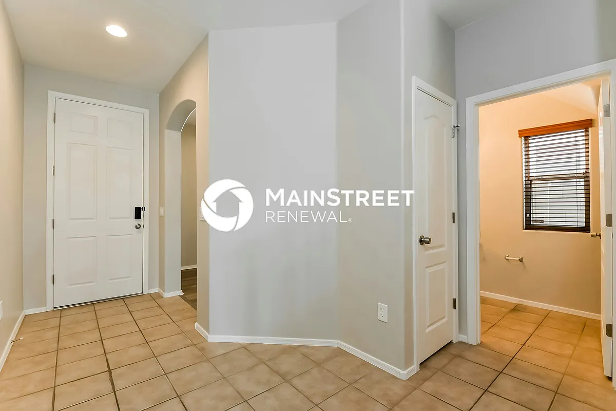 Foyer - 12534 E Red Canyon Pl