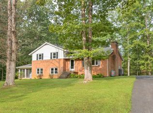 1094 Milton Dr, Keswick, VA 22947