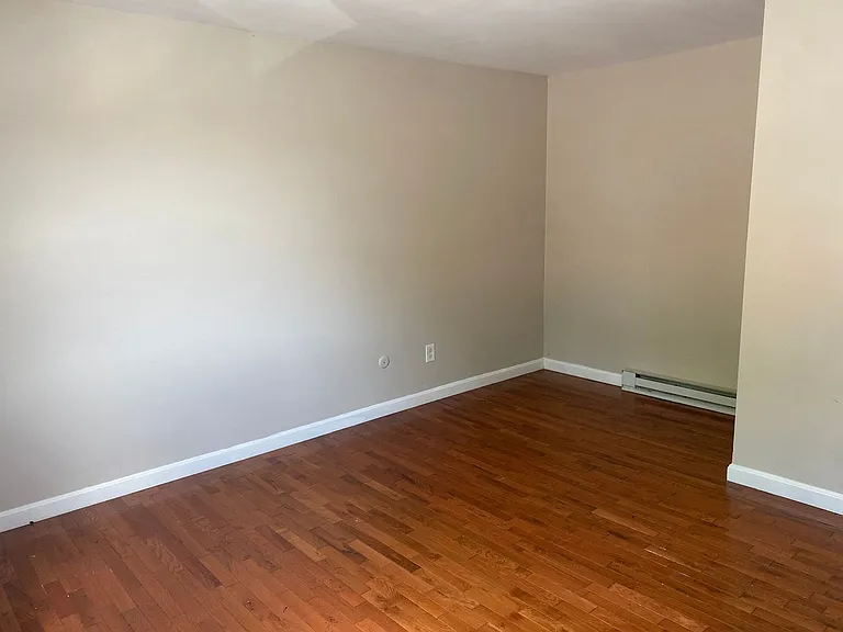 680 N Main St — Photo 9
