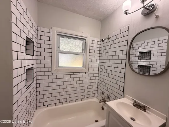 506 E Brandeis Ave, Louisville, KY 40217