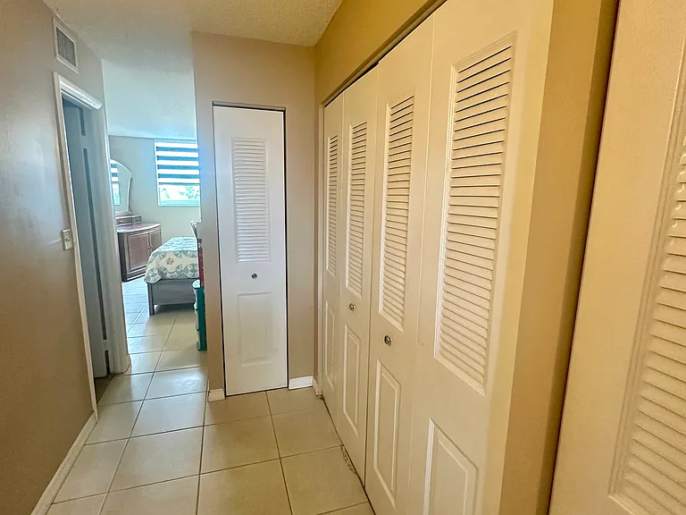 403 NW 68th Ave #507 — Photo 8