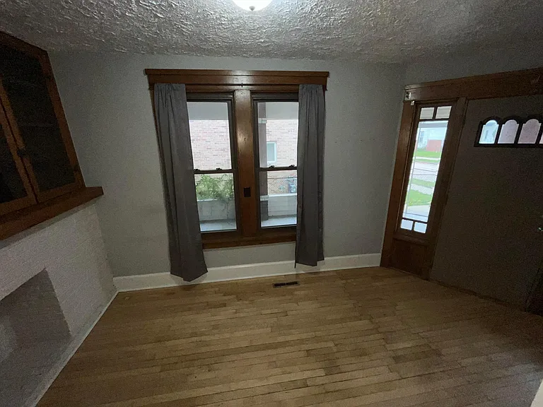 1005 Grove Ave #L — Photo 8