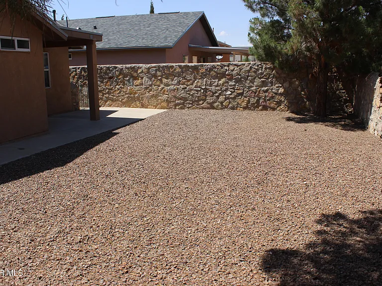 13978 Vaquero Rock Dr — Photo 33