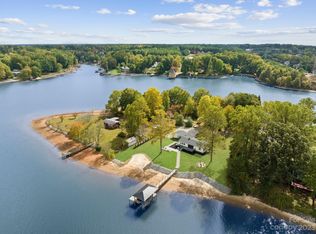 7439 Edgestone Ln, Denver, NC 28037