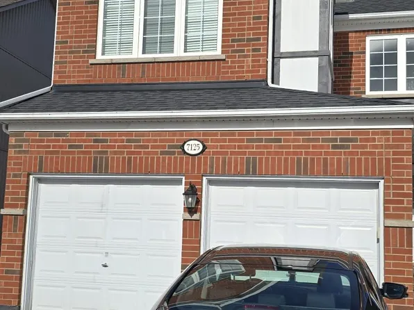 7125 Baskerville Run, Mississauga, ON L5W 1W3