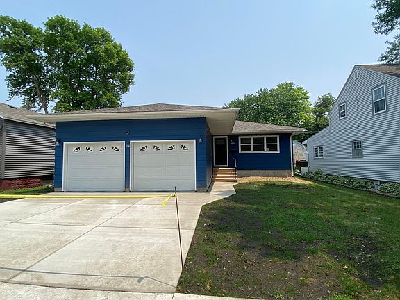4th image of 614 Freeborn Ave