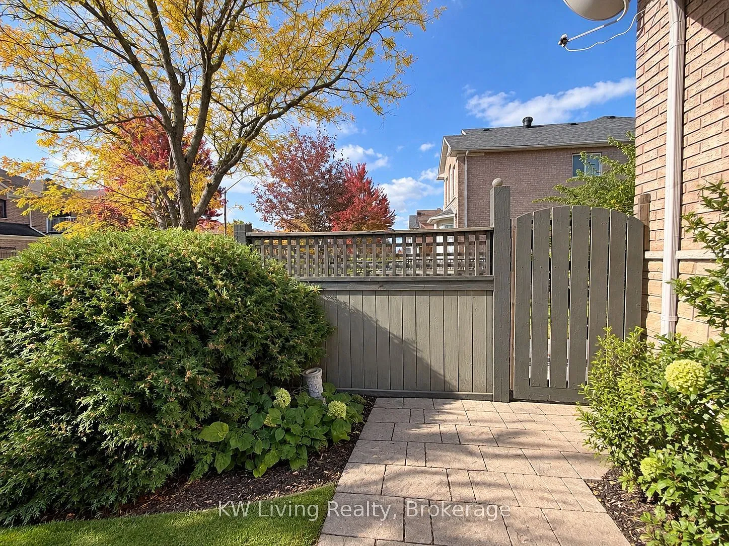 2 bed, $2,100 — Photo 2
