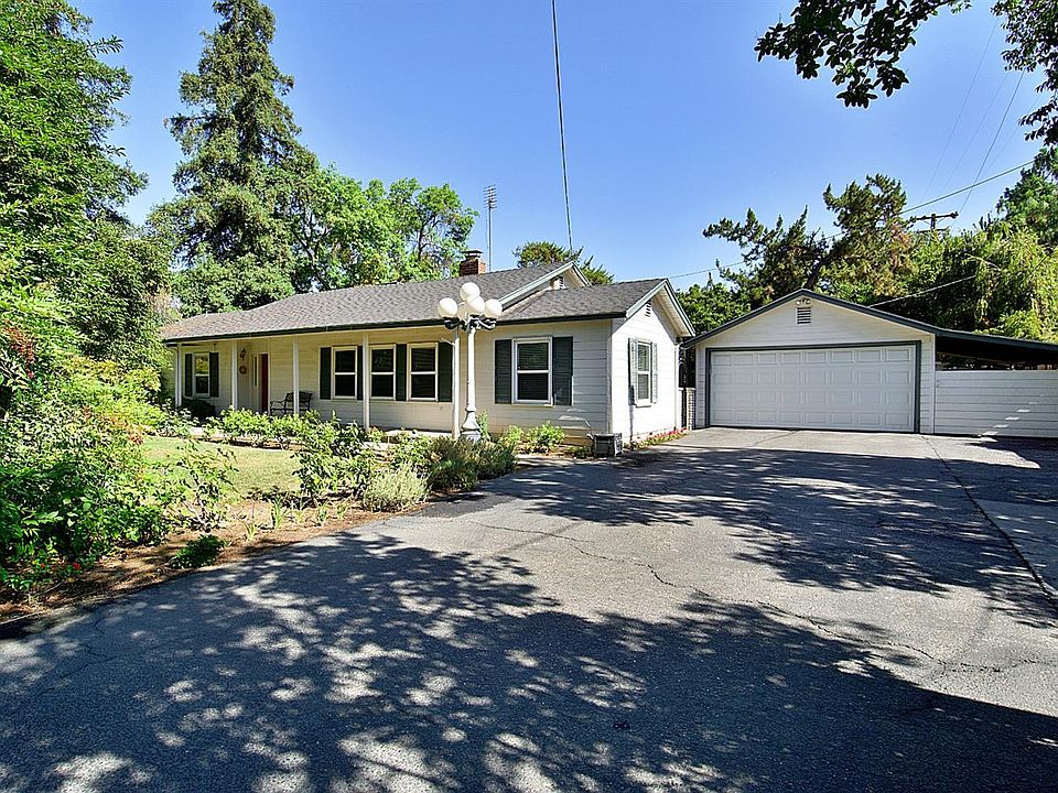1st image of 109 E Swift Ave