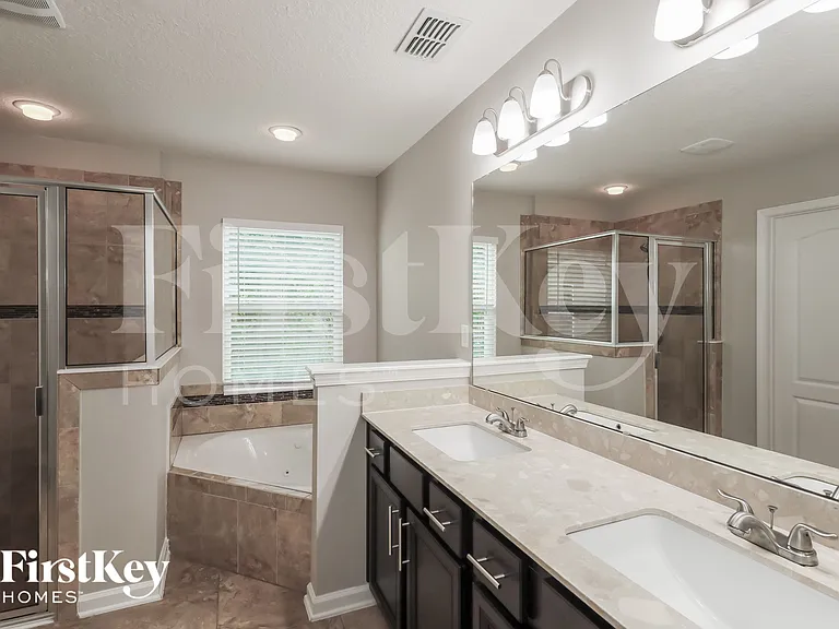104 Glenlivet Way — Photo 10