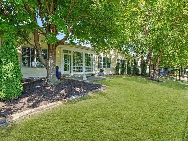 1632 Cobblefield Rd — Photo 21