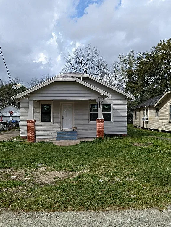 3 bed, 1404 sqft, $1,295 — Photo 1