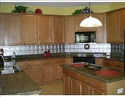 2nd image of 505 Macchi Ave