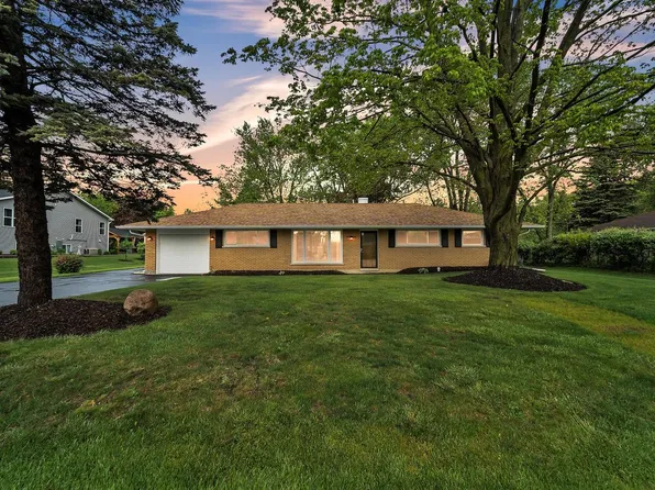 12100 44th AVENUE, Pleasant Prairie, WI 53158