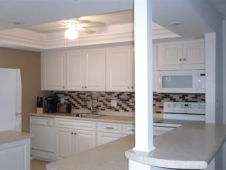 895 S Gulfview Blvd #203 — Photo 22