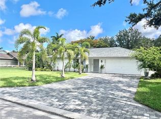 2499 River Reach DR, NAPLES, FL 34104