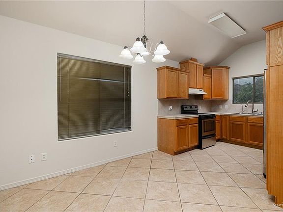 4th image of 3113 Teresa Ave